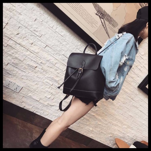 NEW NORA Bucket Backpack - Picture 6 of 8